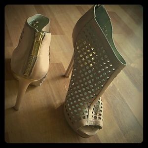 Michael Kors brown leather high heel shoes 10